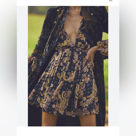 Sale. New free people hazel duster blk motif